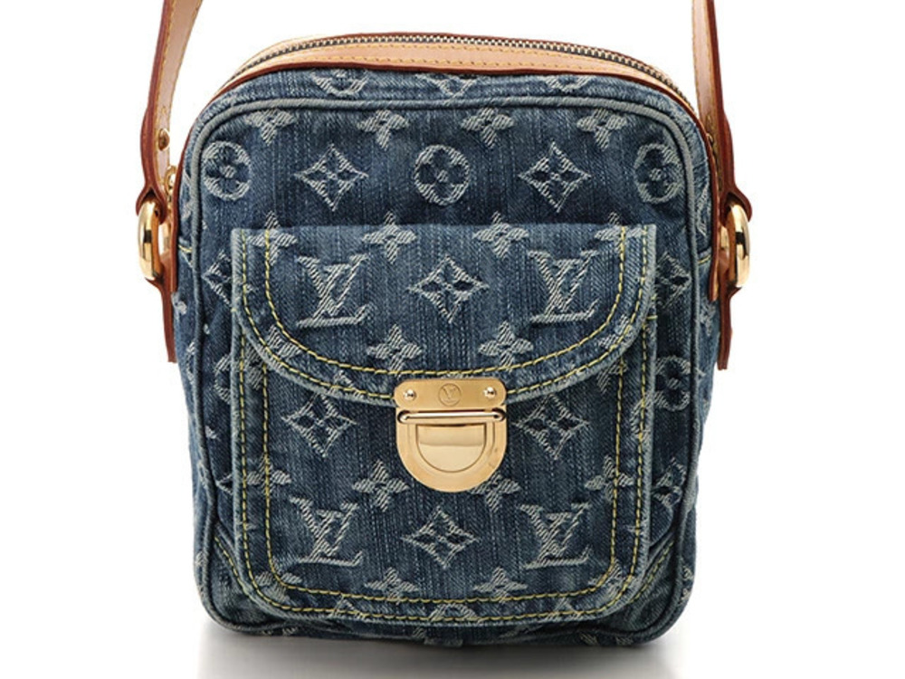 LOUIS VUITTON Camera Bag Monogram Denim